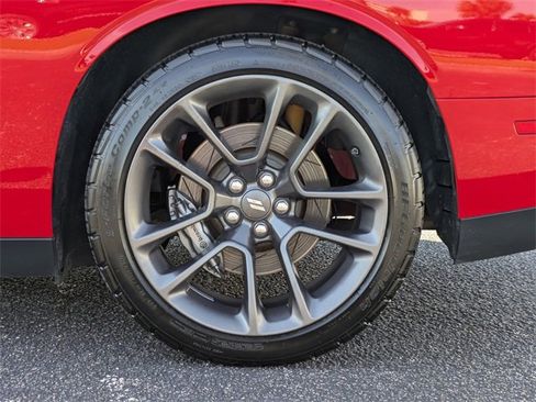 Used 2019 Dodge Challenger SRT Hellcat w/ Plus Package image 13