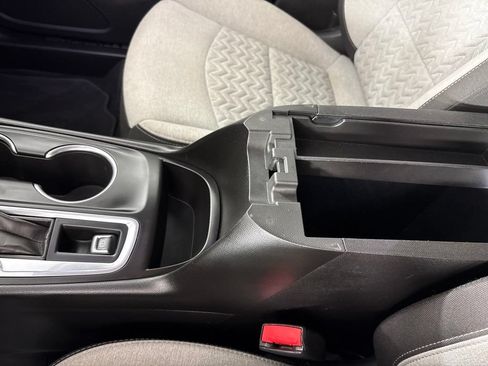 Used 2022 Chevrolet Equinox LT FWD image 35