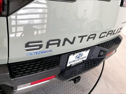 Certified 2025 Hyundai Santa Cruz Limited AWD/4WD image 33