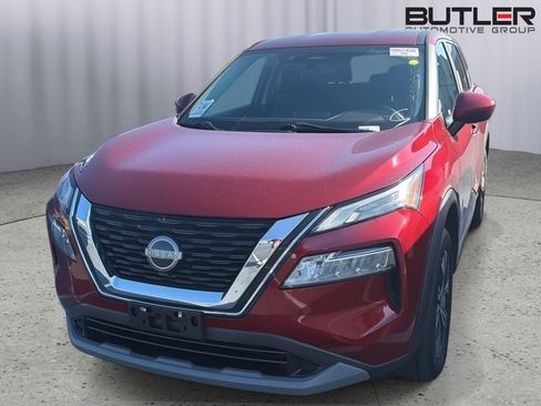 Used 2023 Nissan Rogue SV AWD/4WD image 3
