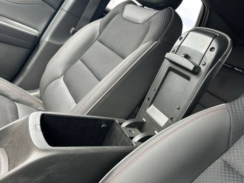 Used 2023 Chevrolet TrailBlazer RS FWD image 35