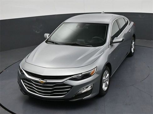 Used 2024 Chevrolet Malibu LT image 17