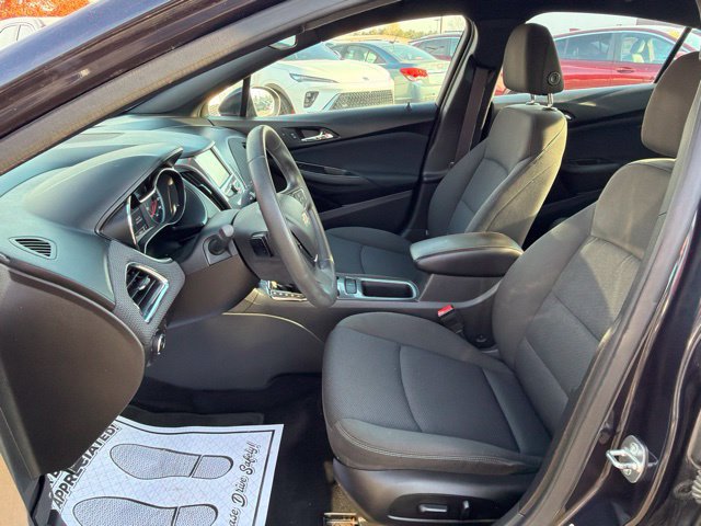 Used 2016 Chevrolet Cruze LT w/ Convenience Package FWD image 13