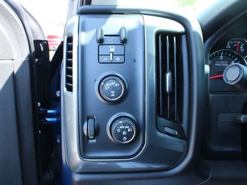 Used 2017 Chevrolet Silverado 1500 LT w/ All Star Edition AWD/4WD image 15