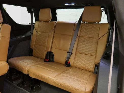 Used 2021 Cadillac Escalade Premium Luxury w/ Driver Assist Tech Package AWD/4WD image 23