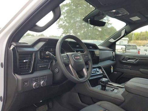 New 2026 GMC Sierra 1500 AT4 w/ Technology Package AWD/4WD image 16