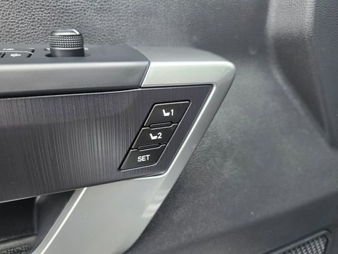 Used 2023 Toyota Tundra Platinum AWD/4WD image 20