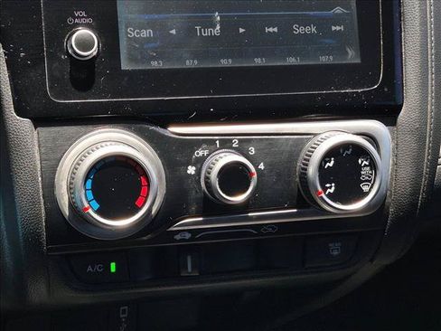 Used 2018 Honda Fit Sport image 13