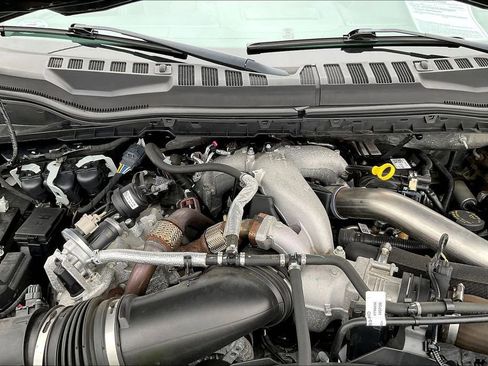 Certified 2021 Ford F450 Lariat w/ Lariat Ultimate Package image 31