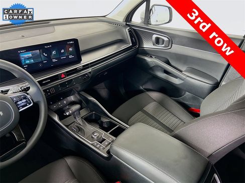 Certified 2025 Kia Sorento LX image 21