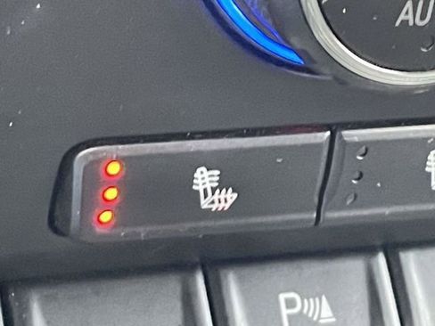 Certified 2019 Chevrolet Silverado 1500 RST image 24