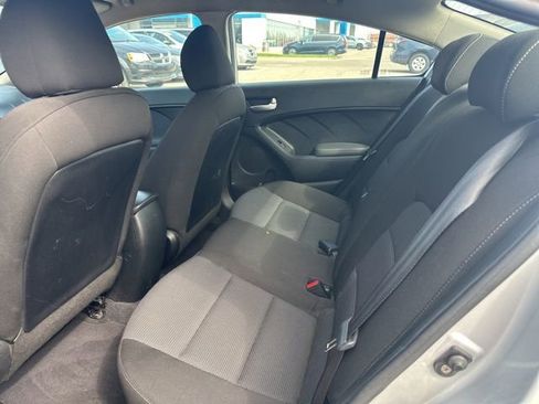 Used 2018 Kia Forte LX FWD image 10