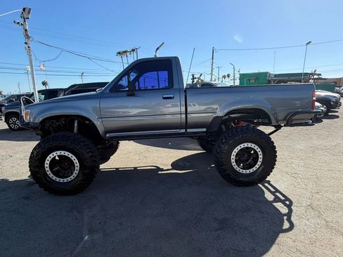 Used 1995 Toyota Pickup DX AWD/4WD image 5