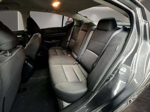 Used 2023 Nissan Altima 2.5 SV w/ SV Premium Package FWD image 23