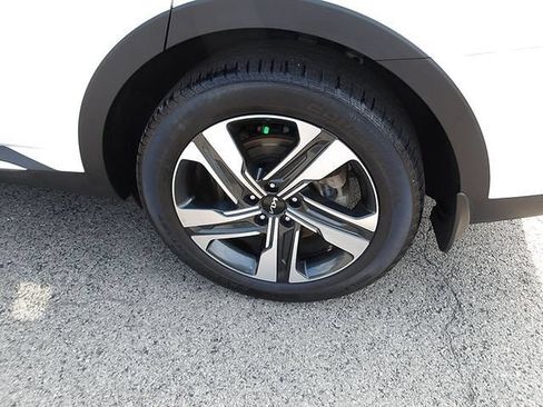 Used 2024 Kia Sorento EX AWD/4WD image 23