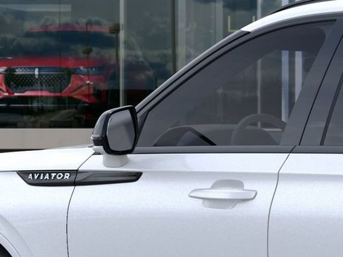 New 2026 Lincoln Aviator Reserve AWD/4WD image 21