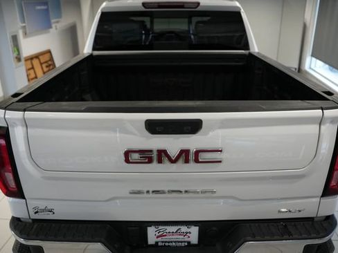 Used 2024 GMC Sierra 1500 SLT w/ SLT Premium Plus Package image 9