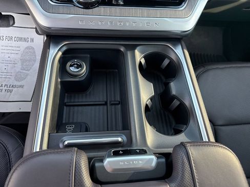 New 2026 Ford Expedition Max Platinum w/ Platinum Ultimate Package AWD/4WD image 21