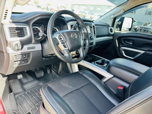 Used 2016 Nissan Titan PRO-4X image 8