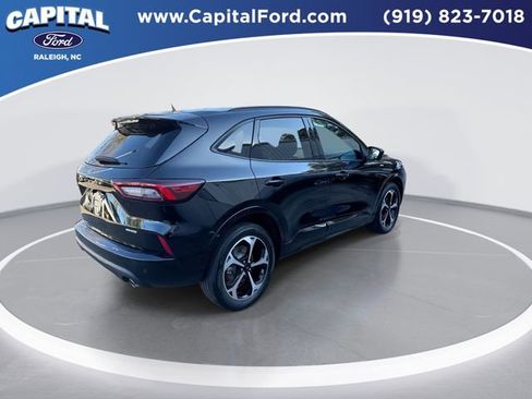 Used 2024 Ford Escape ST-Line Select w/ Tech Pack #2 image 8