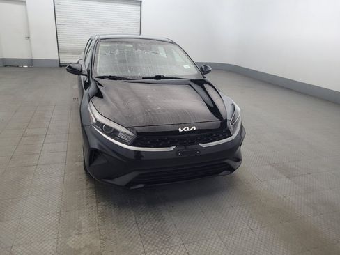 Used 2024 Kia Forte LXS FWD image 14