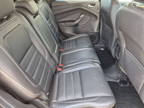 Used 2019 Ford Escape Titanium w/ U9j03 - Titanium Tow Package AWD/4WD image 30