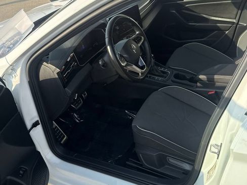Used 2025 Volkswagen Jetta Sport FWD image 5