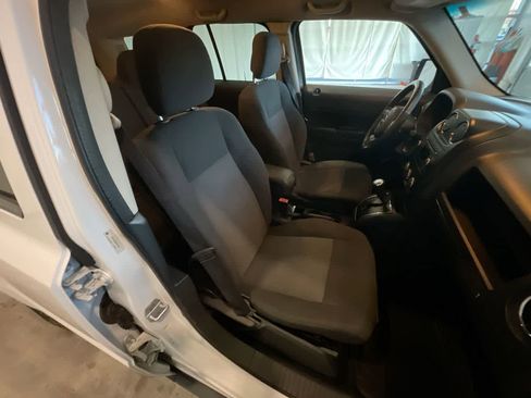 Used 2011 Jeep Patriot Latitude image 22