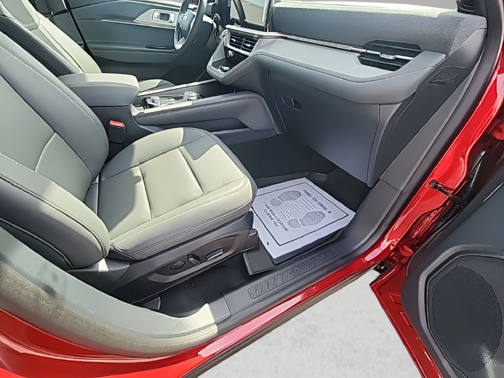 New 2027 Ford Explorer Active w/ Active Comfort Package AWD/4WD image 16