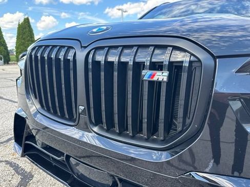 Certified 2025 BMW X7 M60i AWD/4WD image 11