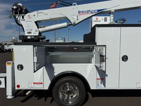 New 2026 Ford F550 4x4 Crew Cab image 9