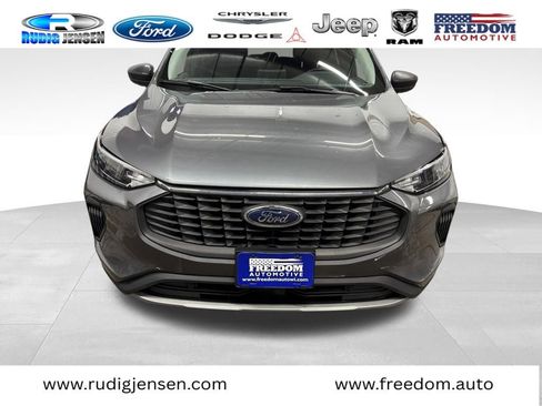 Used 2024 Ford Escape Active w/ Cold Weather Package image 2