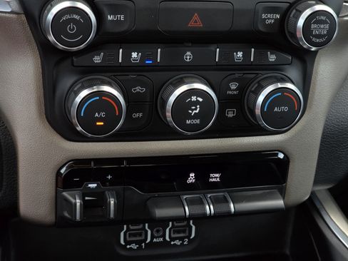 Used 2021 RAM 1500 Laramie AWD/4WD image 24