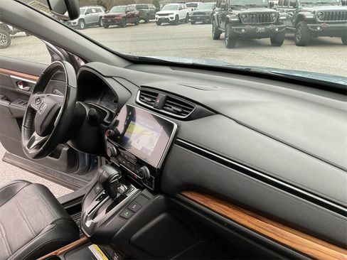 Used 2020 Honda CR-V Touring image 37