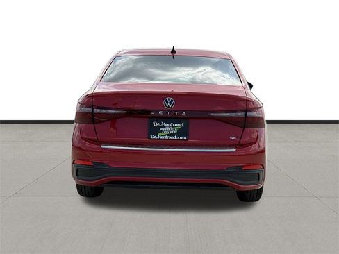 New 2026 Volkswagen Jetta SE image 6