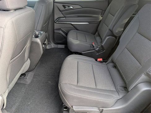 New 2026 Chevrolet Traverse LT w/ Sun and Wheel Package image 18