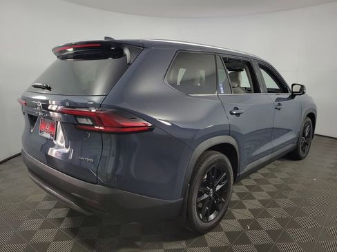 Used 2026 Toyota Grand Highlander Limited image 8