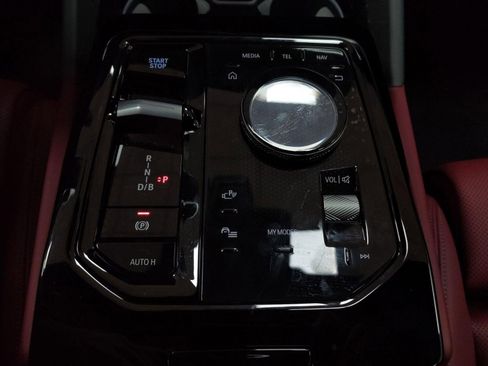 Used 2025 BMW i5 xDrive40 w/ M Sport Package image 14