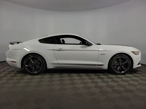 Used 2017 Ford Mustang GT Premium w/ Equipment Group 401A image 15