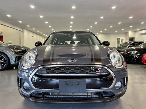 Used 2017 MINI Cooper Clubman S image 2