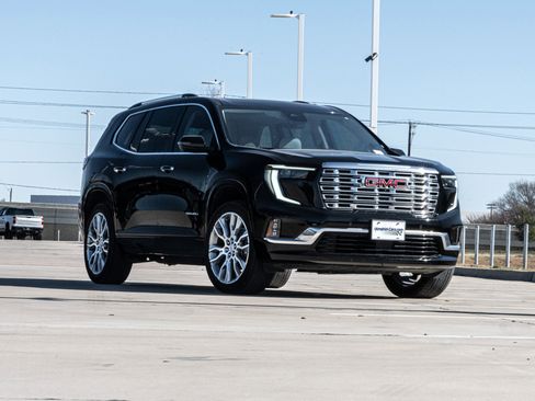 Used 2024 GMC Acadia Denali w/ Super Cruise Package image 2