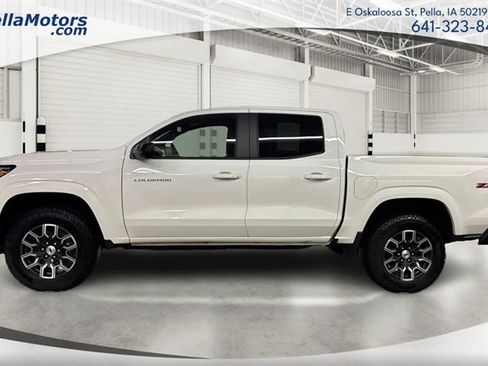 Used 2024 Chevrolet Colorado Z71 w/ Z71 Convenience Package 2 image 6