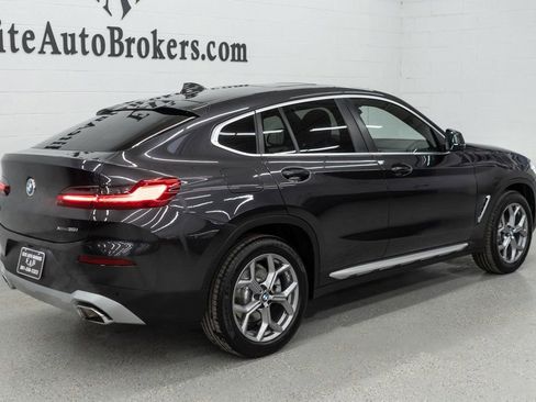 Used 2025 BMW X4 xDrive30i w/ Premium Package image 35
