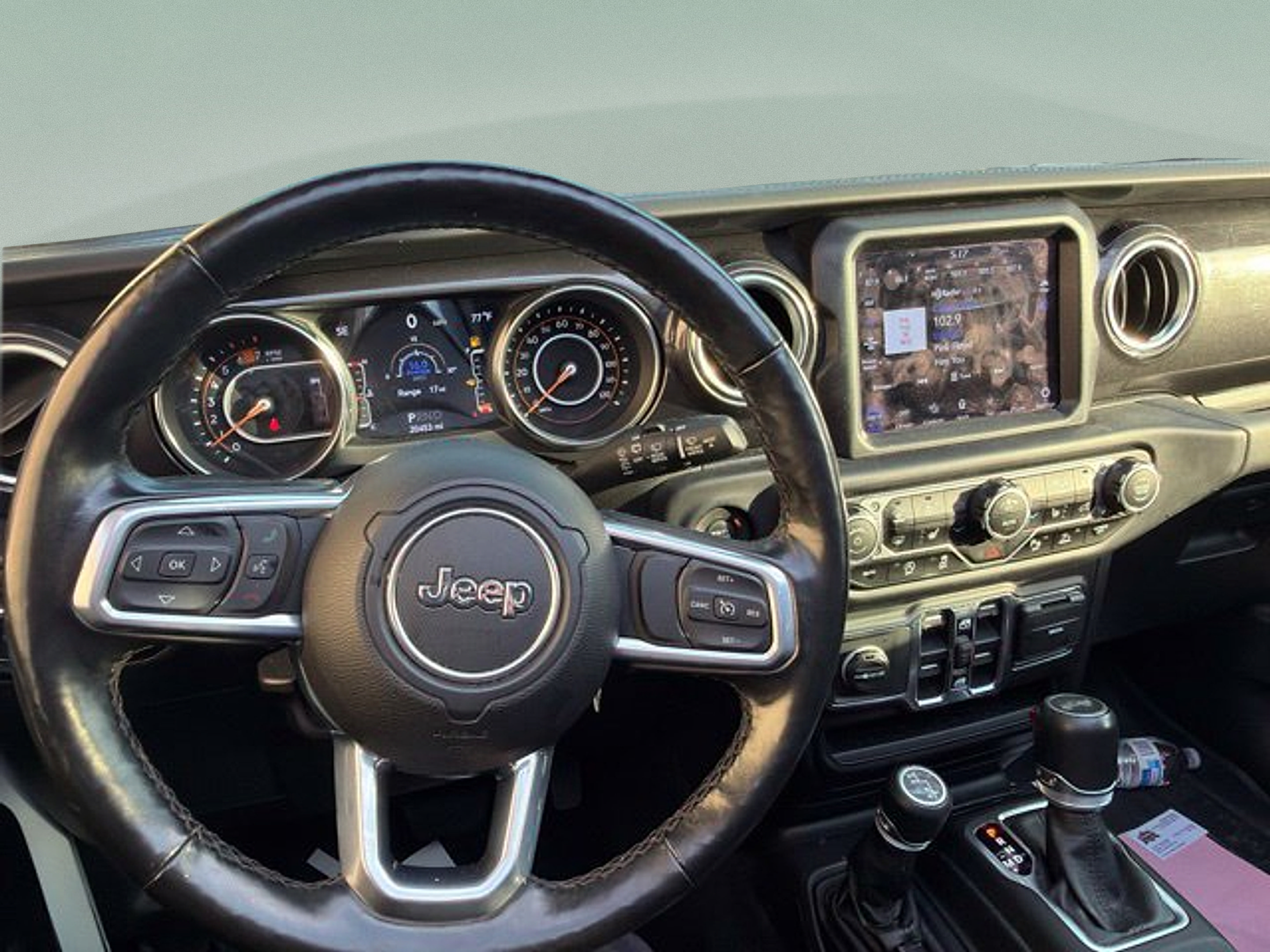 Used 2021 Jeep Wrangler Unlimited Sahara AWD/4WD image 22