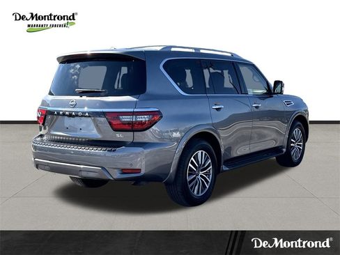 Used 2024 Nissan Armada SL w/ Captain's Chairs Package image 5