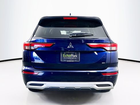 Used 2024 Mitsubishi Outlander SE FWD image 7