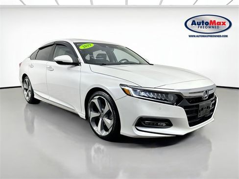 Used 2019 Honda Accord Touring image 1
