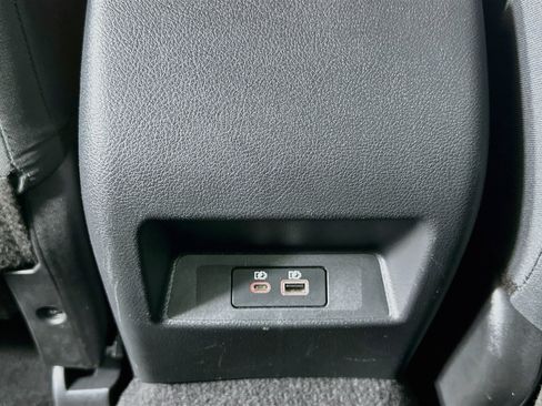 Used 2025 Nissan Altima 2.5 SV FWD image 32