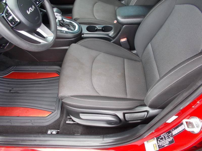 Used 2023 Kia Forte LXS w/ LXS Technology Package FWD image 25