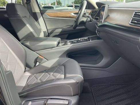 Certified 2024 Volkswagen Atlas SE FWD image 10